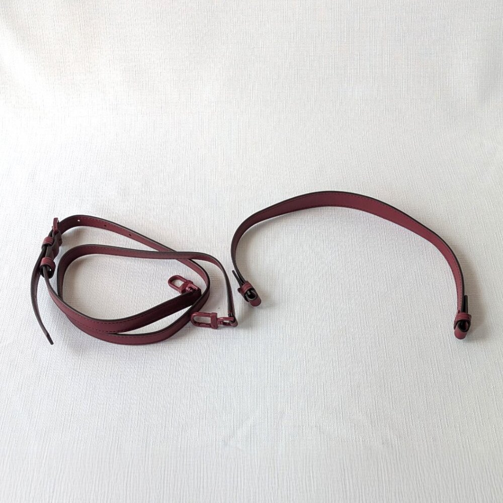 Michael Kors Kyla Small Signature Logo Convertible Pouchette in Mulberry NWT - Picture 8 of 11